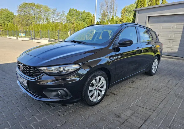 fiat tipo wielkopolskie Fiat Tipo cena 37800 przebieg: 180000, rok produkcji 2017 z Międzychód